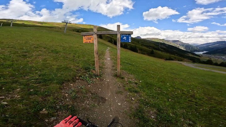 ชีวิตทุบตีฉันซ้ำแล้วซ้ำเล่า แต่กลับทำให้เนื้อสัมผัสของฉันเด้งดึ๋งเหนียวหนึบขึ้น (=•ω<=)!