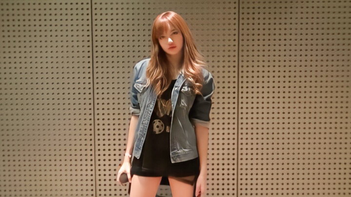 LISA's Latest Trainee-Era Video 4