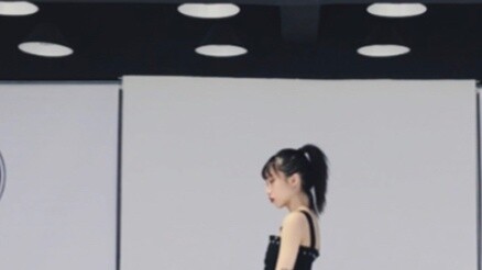 Y | Cover dance CLC-HELICOPTER terbaru di dunia [mengisi kekosongan]