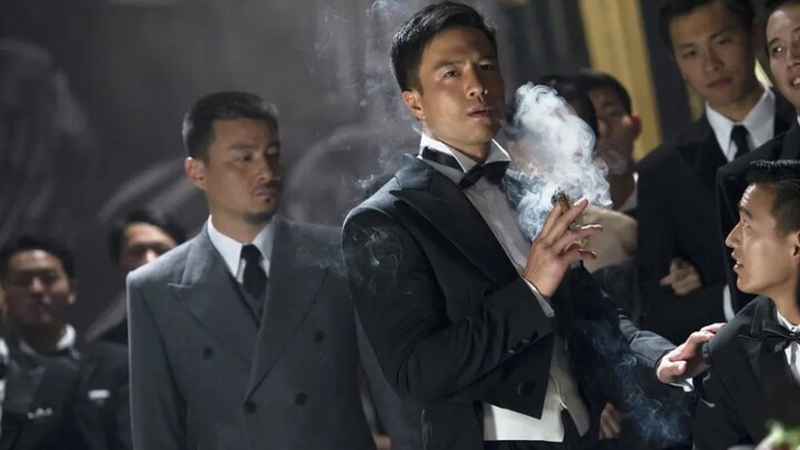 Simon Yam looks so handsome in this film, and his portrayal of Long Qi is also very successful.