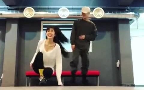 What a heavenly couple HyunA and Yidada are! So sweet! HyunA! HyunA Yidada