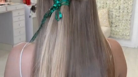Christmas Hairstyle ✨✨✨ #VersatileHairstyles #ElevateYourBeauty #BeaChicWoman