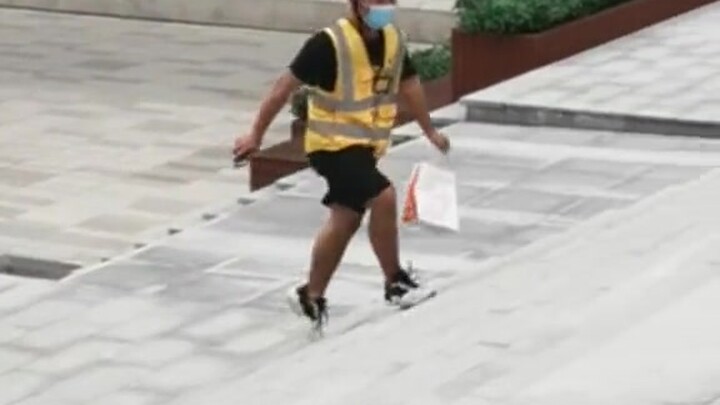 Company team-building game takes an adorable turn when a delivery guy suddenly shows up! #DeliveryGu