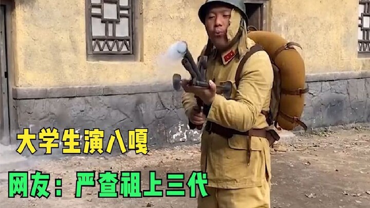 Nghe nói đoàn phim có thể cấp giấy chứng nhận thực tập, sinh viên đại học đã đưa ra một quyết định t