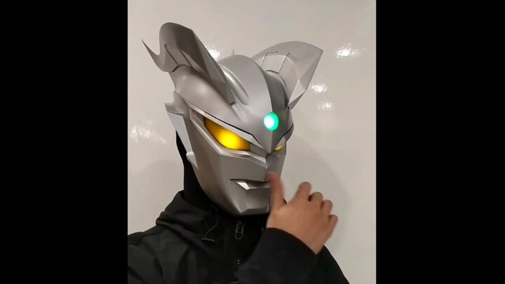 Saya Zero, putra Ultraman Zero!