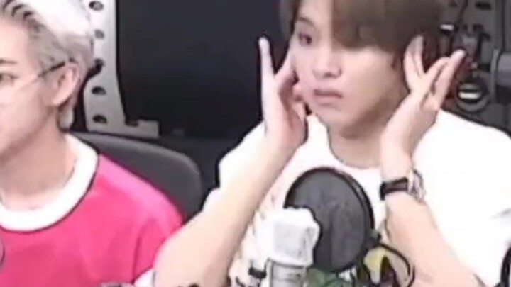 【NCT DREAM】أنا وأنا أستمع إلى "Hello Future" كأنني...