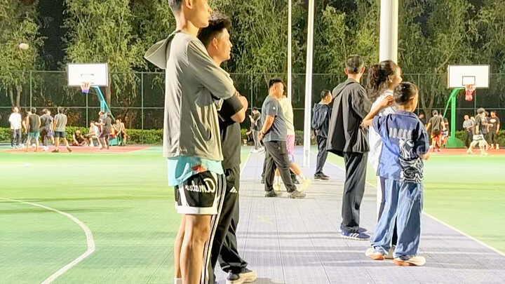 I’m already drenched in sweat and still haven’t made the shot—this is getting embarrassing.