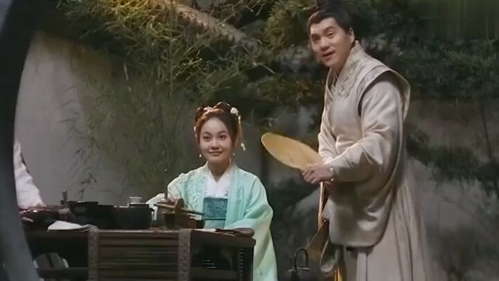 At the end - the scene where Wen Yanjing gently fanned his wife "hurt" Molan!