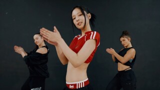 JENNIE《Mantra》练习室公开！