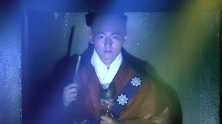 和尚为成佛入道，把自己嵌入进石棺，岂料百年后竟生下一堆小佛陀