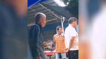 Entah bisa laku atau tidak, yang jelas saya memang sangat senang