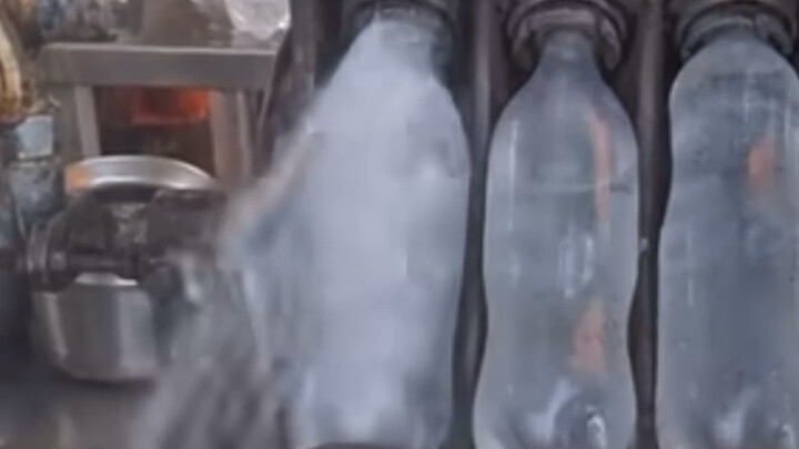 Menggunakan cheat, Sprite buatan sendiri di jalanan India, tersedia dalam jumlah tak terbatas