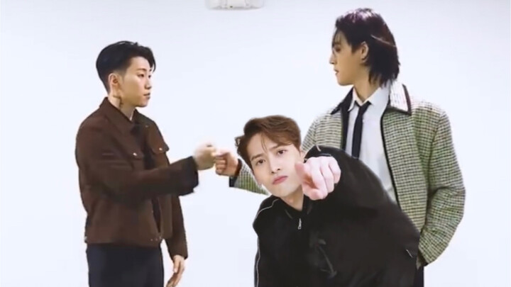 Park Jae-beom và thử thách GANADARA của các thành viên hangout!! Tôi thực sự phát điên mất thôi!!