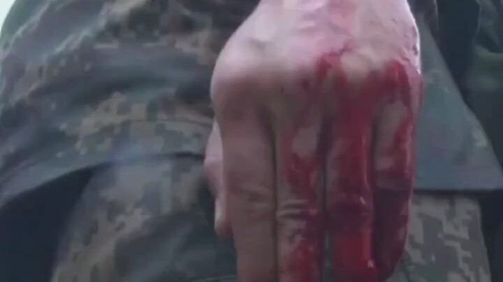 作为战士说的这一句    留的不是血,是汗而已,平时多留血,战时能保命