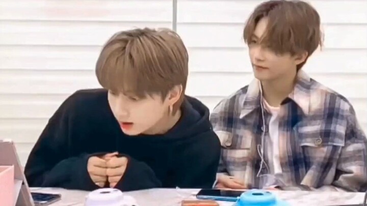 ช่วยด้วย! หัวแมวมันน่ารู๊ะมากจริงๆ เหรอ! วอนจุนฮวี SEVENTEEN