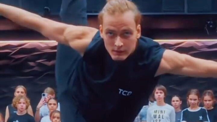 【Ilidar】The Muscle Control of a Principal Dancer from Russia’s Top Dance Company