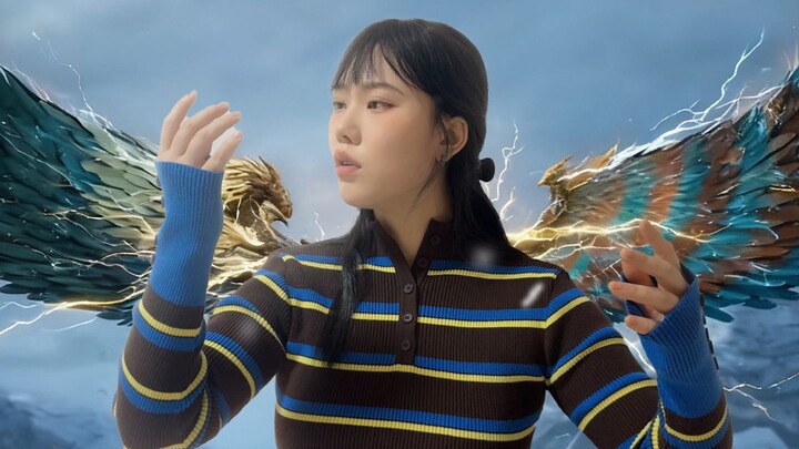 Left wind, right thunder—moving at will.