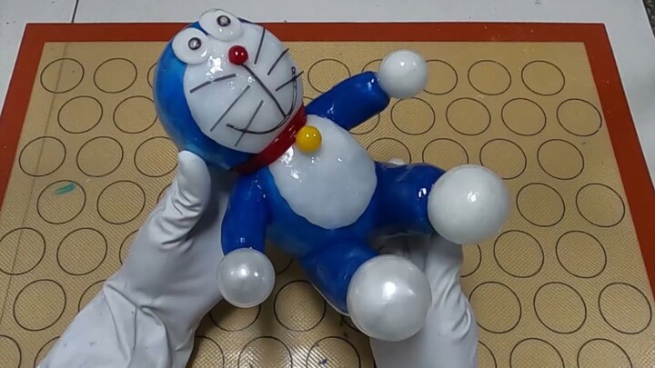 [Pinch candy to relieve stress] A different Doraemon, the one who ruins your childhood is here!