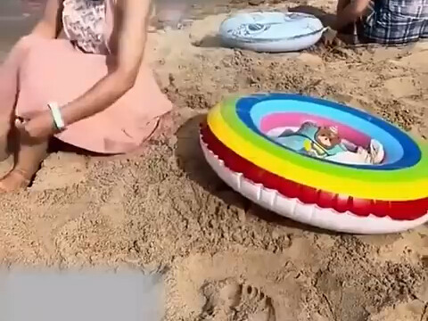 ก็พูดกันว่ามีคนนั่งอยู่แล้วทำไมยังไปนั่งอีก