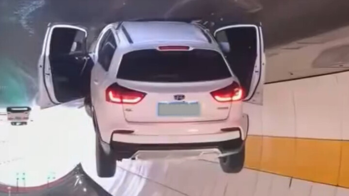 Those Outrageous and Bizarre Car Accidents!