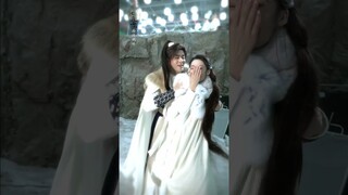 Spinning in circles is so sweet | Snowy Night Timeless Love 七夜雪 | iQIYI