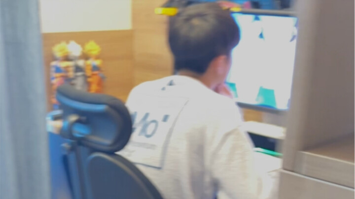 ลูกยังเรียนอยู่ตั้ง 4 ทุ่ม หนักเกินไปแล้ว