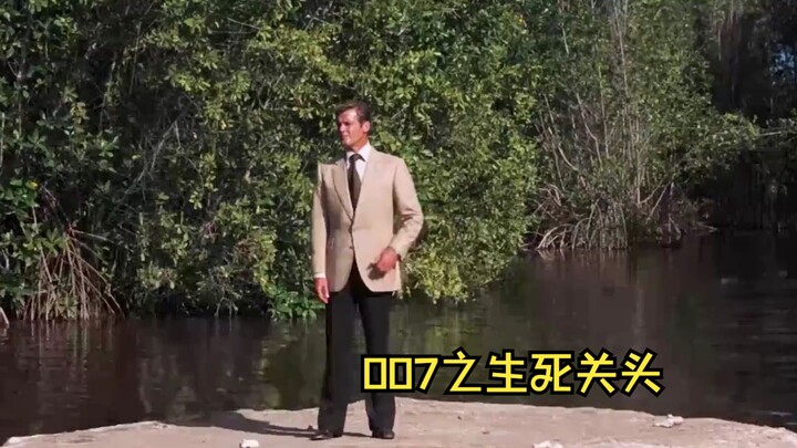 “007: Mệnh Lệnh Sống Còn” – Bond bị mắc kẹt trong bể cá sấu, nhanh trí hóa thân thành người lướt trê