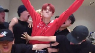 【崔然俊】các vũ công thả con tôi ra và để tôi đến ggum cha240923 Cập nhật Tik Tok chúng tôi luôn bùng ch
