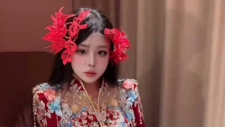 Top-tier contrasting image: innocent yet mature — Momozawa Sakura / Xiao Ying Suny
