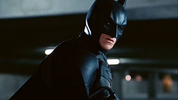 Bruce Wayne: Bất kỳ ai cũng có thể trở thành anh hùng, ngay cả khi những gì anh ta làm rất đơn giản
