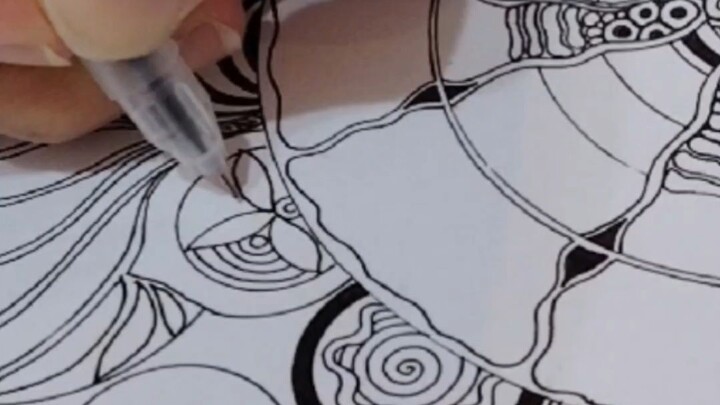 Zentangle - Mandala 曼陀罗禅绕图 #zentangle #learntodraw #creativehealing #handcrafted #禅绕画 #治愈 #画画 #手绘