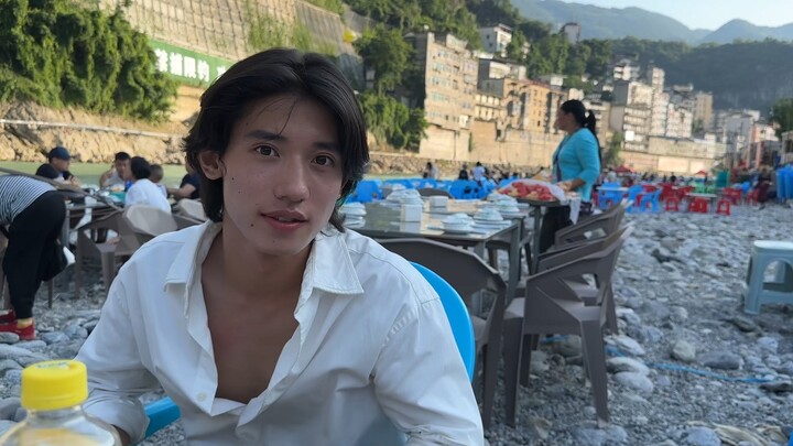 “That Time in Wuxi County Town”
