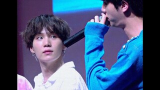 Tổng hợp khoảnh khắc thân thiết giữa SUGA và Kim Seok Jin|BTS