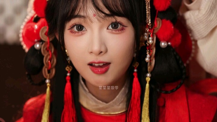 "Baby, I want to drink too!"