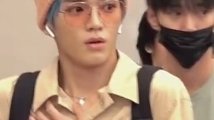 رؤية ناكاموتو وهو يدفع الهاكر بعيدًا برشاقة رائعة، بينما تاييونغ أُصيب بالذعر!