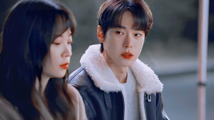 Cô ấy đúng là có thiên phú diễn cảnh yêu mà không thể đến được với nhau, xem mà đau lòng quá.