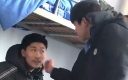 โปรดเลือกฮีโร่ของคุณ