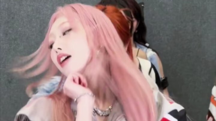 【R.E.D】Diamonds接力舞蹈挑战! 你们7个人中有7个人很厉害~