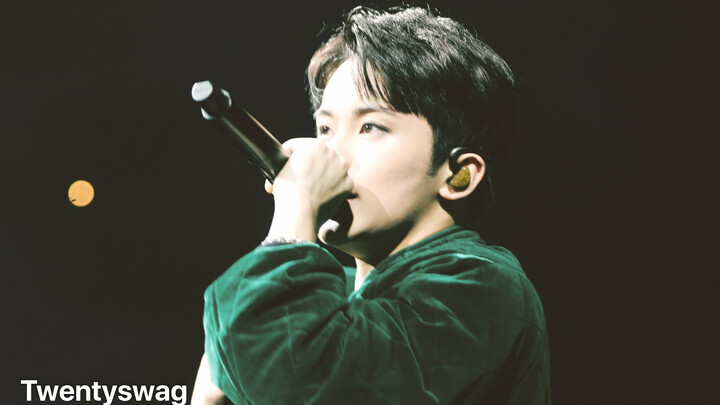 Sân khấu rap solo “Talk About” của Lee Minki thuộc SuperM