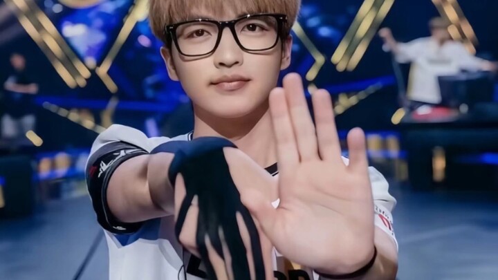 บุคคลออนไลน์ ตอนที่ 101 CXY