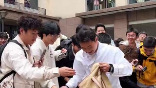 ￼Chongqing University of Technology check-in#university#social awesomeness#dance