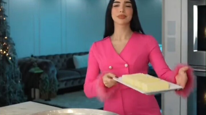 🍞🌭🥖 Bánh mì xúc xích xoa dịu cơn đói cồn cào