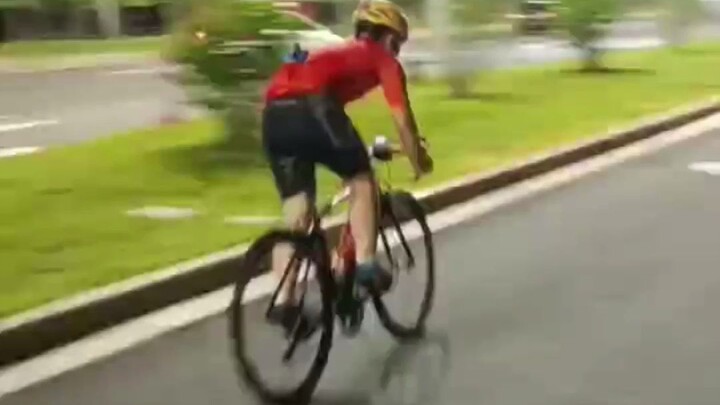 Đi xe đạp hãy chú ý nhịp tim