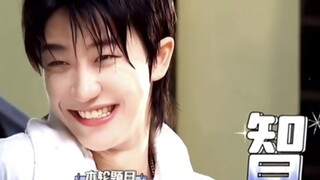 【ซูหมิงฮ่าว】ไม่แปลกใจเลยว่าทำไมเจ้าหนุ่มอย่างนายถึงได้รับการโปรดปรานขนาดนี้～～!!