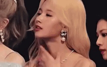 韩圈一般提到这些词，大家都会默认是她们吧TWICE 凑崎纱夏 Sana 林娜琏 平井桃 Momo