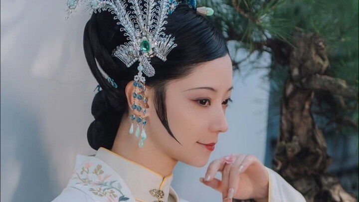 Does the silver-thread phoenix crafted by Teacher Yang Shuyun over 30 years ago still look beautiful