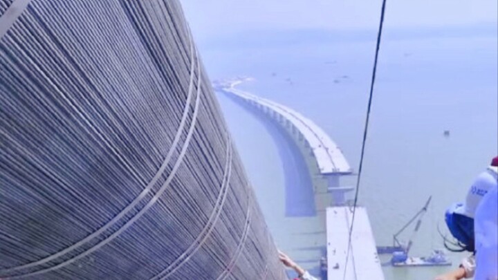 How to Build a Deep-Water Suspension Bridge