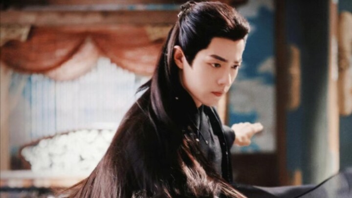 My Charming Ancestor | The Black-Cloaked Emperor
