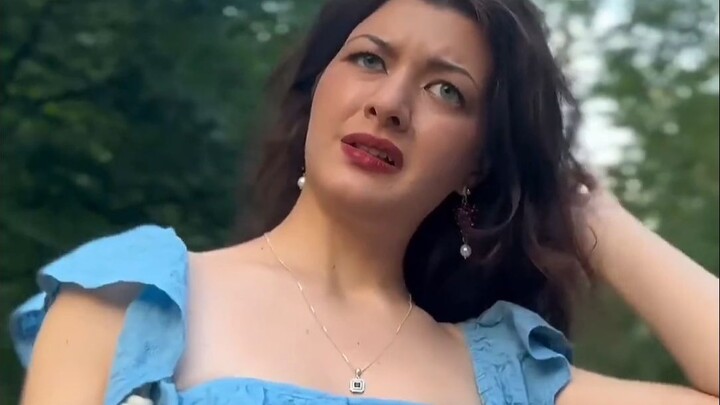 Lần đầu gặp gỡ bạn gái qua mạng của tôi belike: