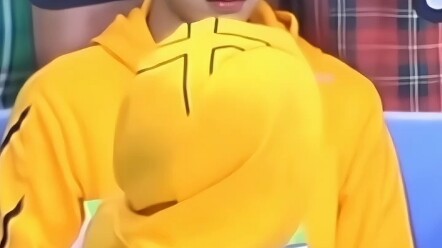 Mousey's legs are numb! [Seventeen's Kwon Soon-young]